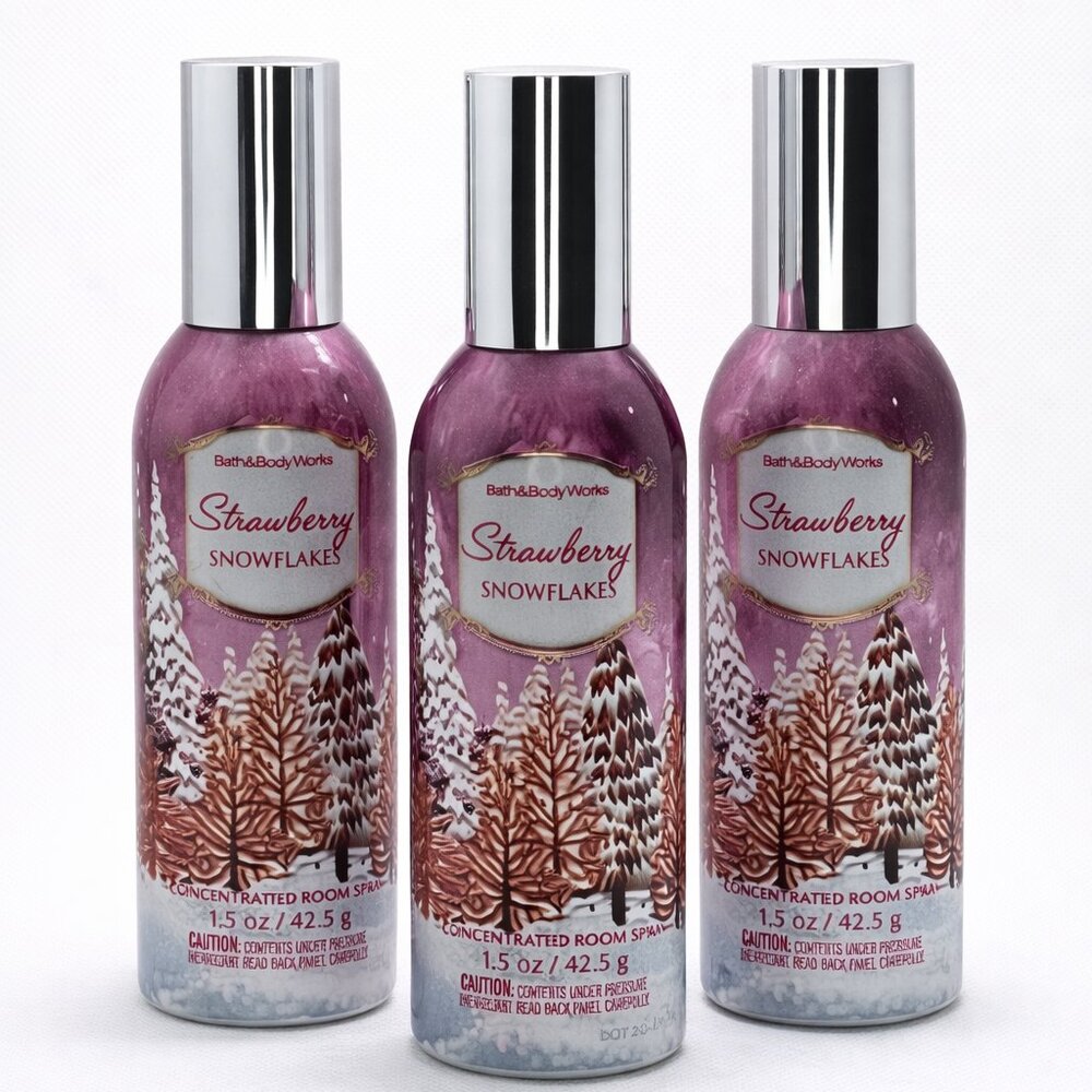Bath & Body Works 3Pack STRAWBERRY SNOWFLAKES Room Spray